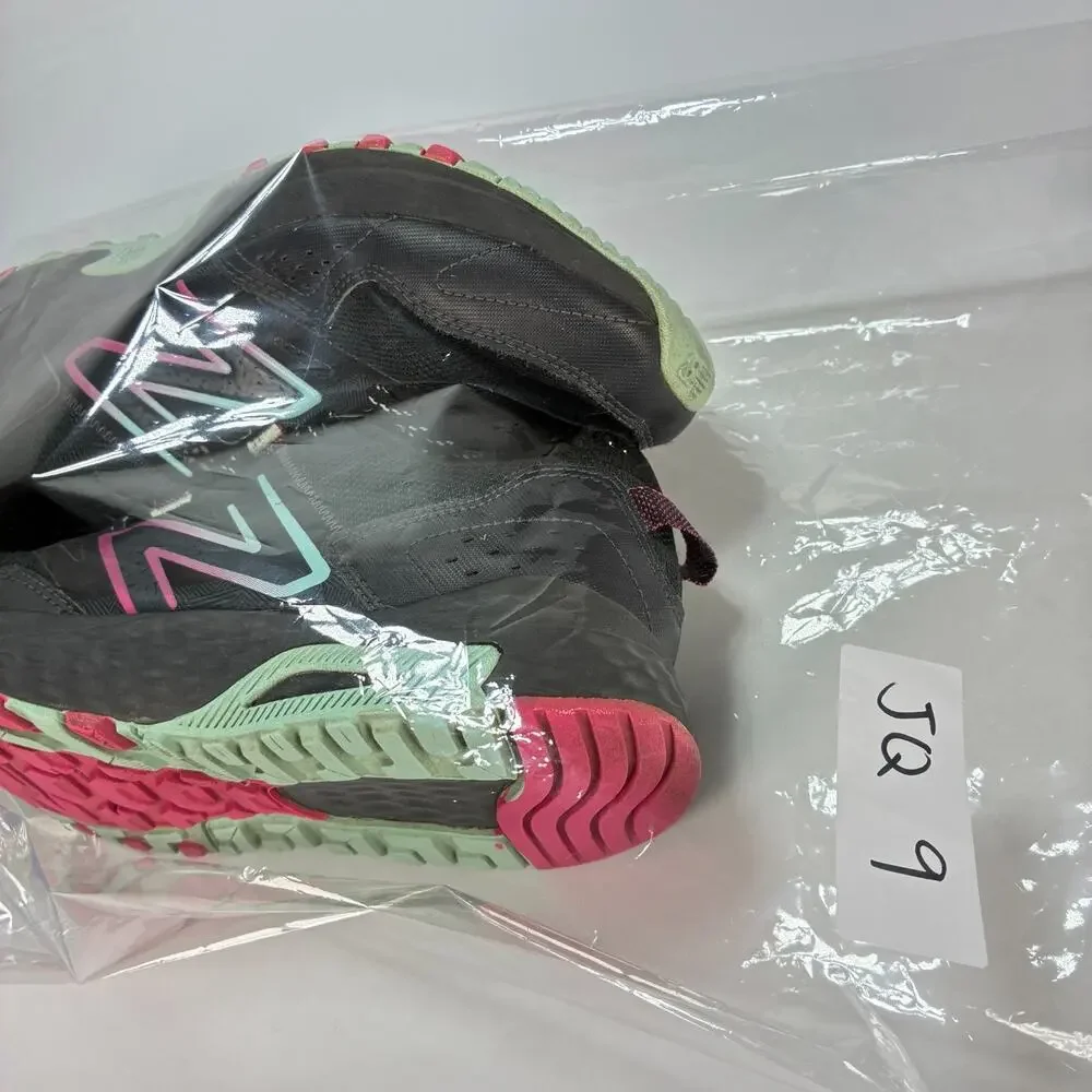 New Balance 410 V8 Black Bright Pink Trail Running Shoes WT410LC8 Womens Size 10